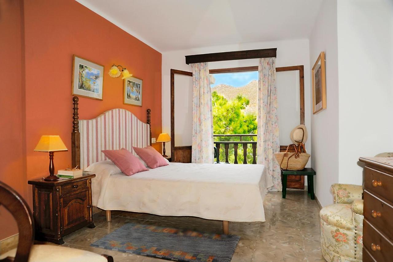 Hostal Los Pinos Cala San Vicente  Ngoại thất bức ảnh